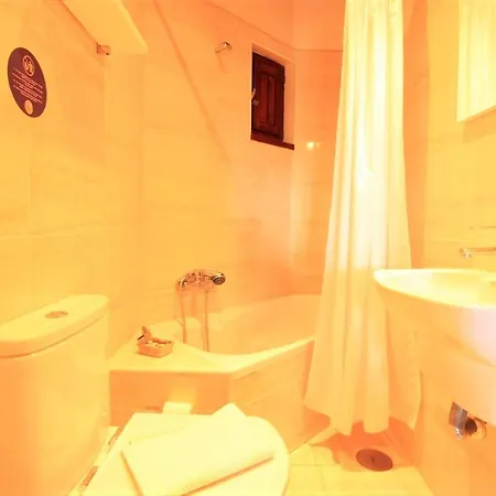 Traditional With Pool By Homing Villa Albufeira