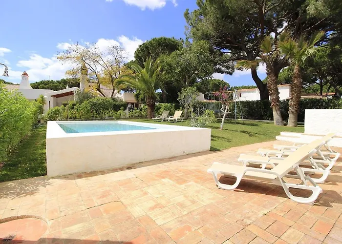 Traditional With Pool By Homing فيلة البوفيرا