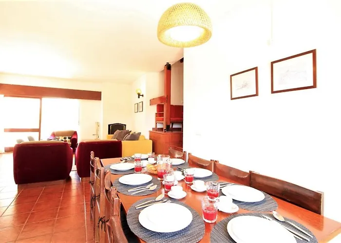 Traditional With Pool By Homing فيلة