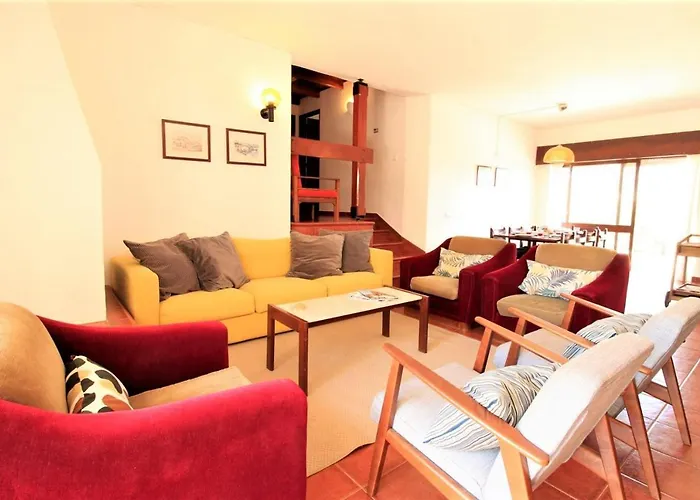 Traditional With Pool By Homing فيلة