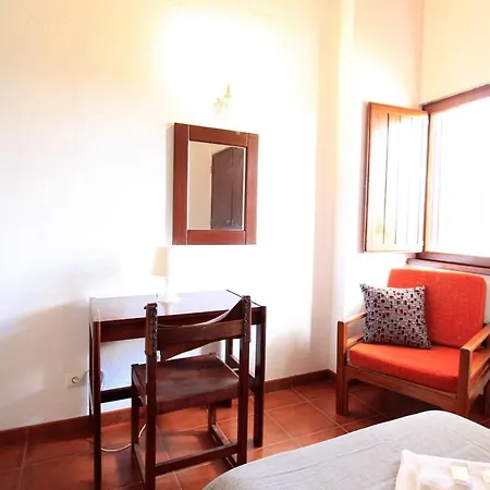 Traditional With Pool By Homing Villa *