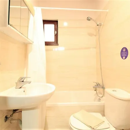 Traditional With Pool By Homing *